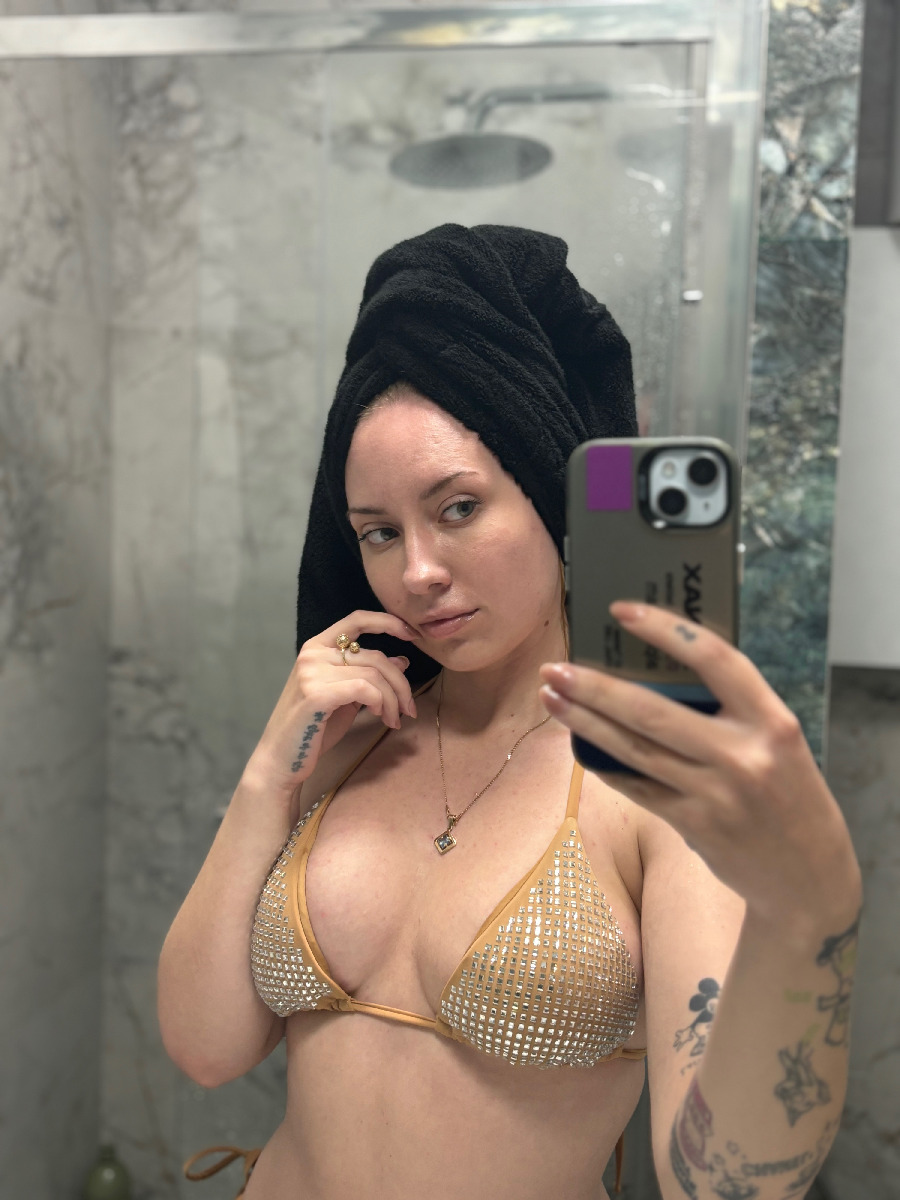 Nude girl KateV in Sakai