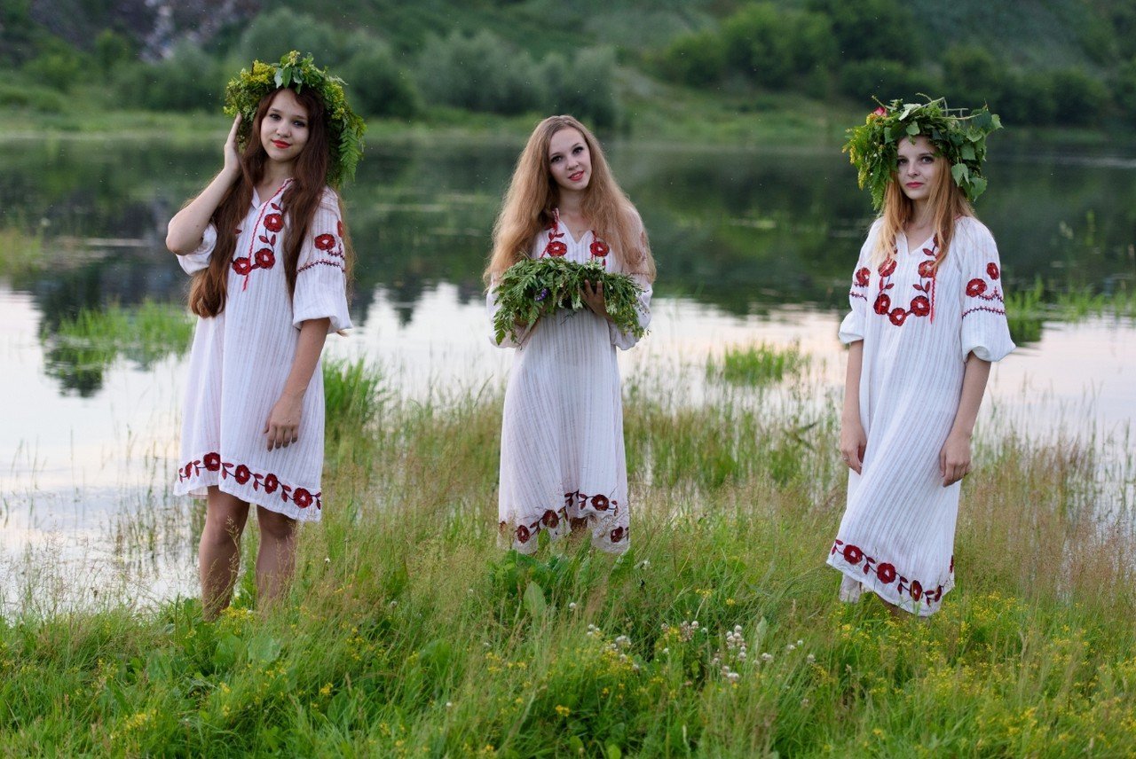 Slavic women in Sakai