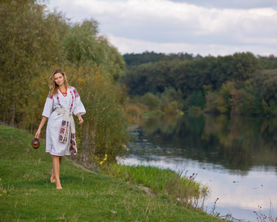 Nude girl Slavic women in Sakai