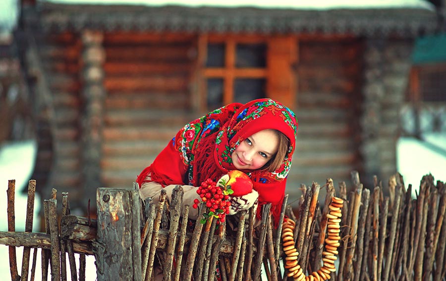 Sexy girl Women in Slavic costumes in Sakai