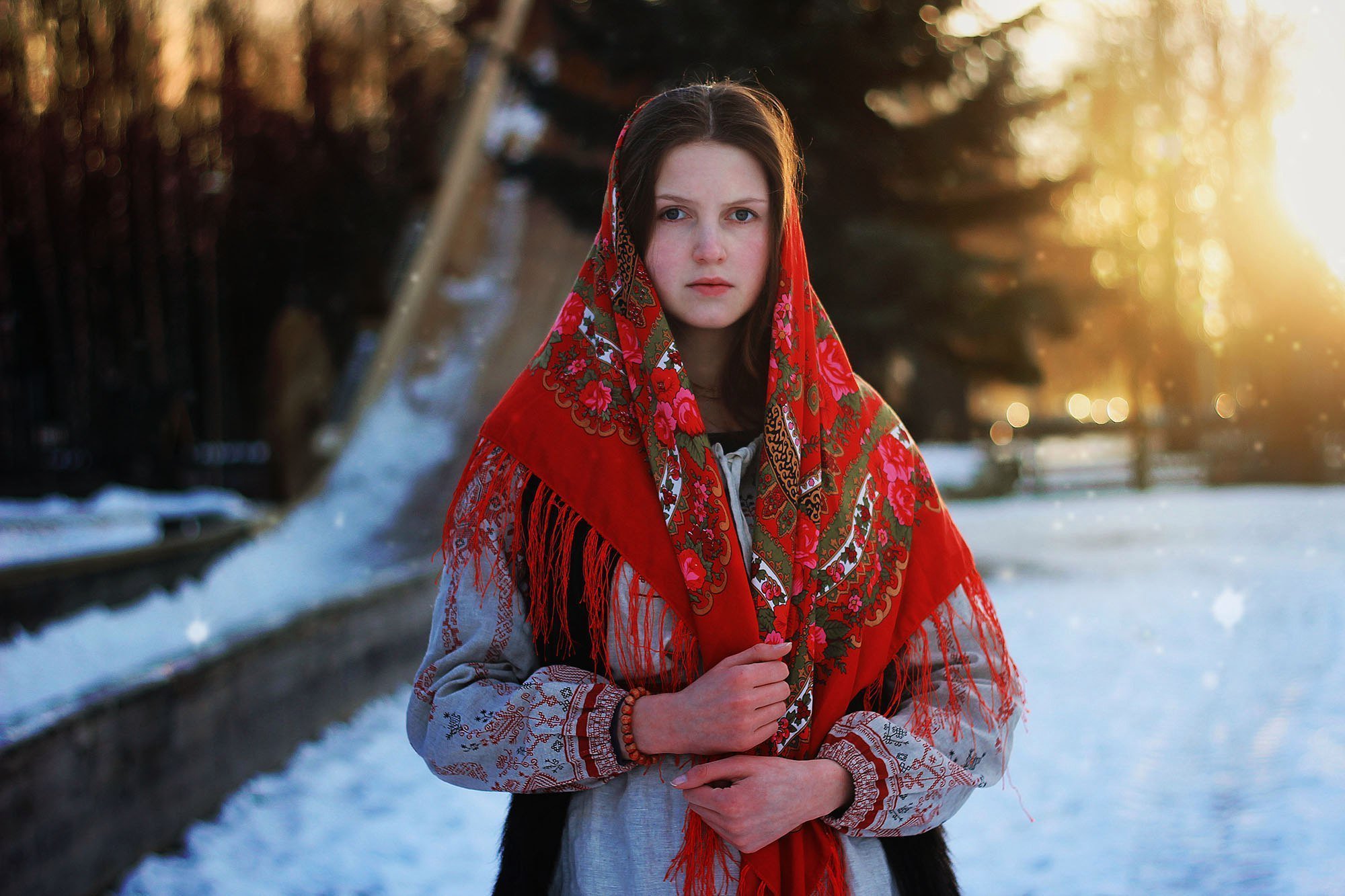 Girls in Slavic costumes in Sakai